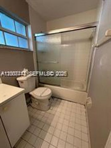 621 S 24th Ave, Hollywood, FL 33020