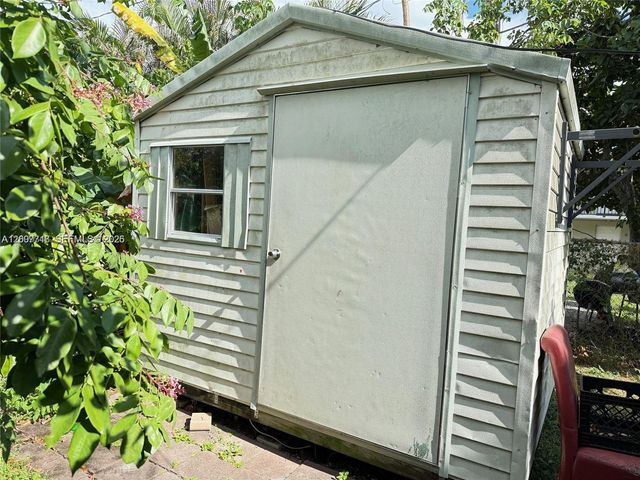 621 S 24th Ave, Hollywood, FL 33020