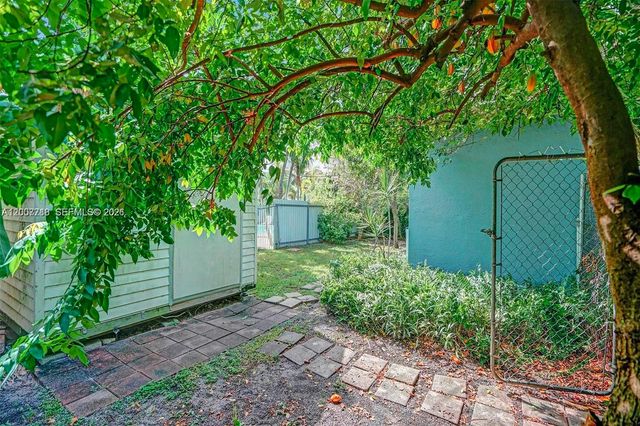 621 S 24th Ave, Hollywood, FL 33020