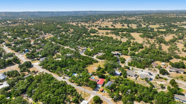 1007 Deer Run Pass, Canyon Lake, TX 78133