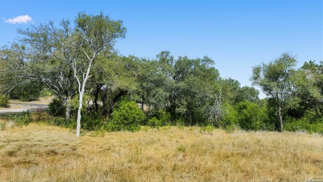 1007 Deer Run Pass, Canyon Lake, TX 78133