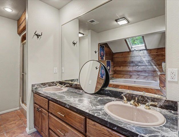 101 Cedarwood, Hot Springs, AR 71913