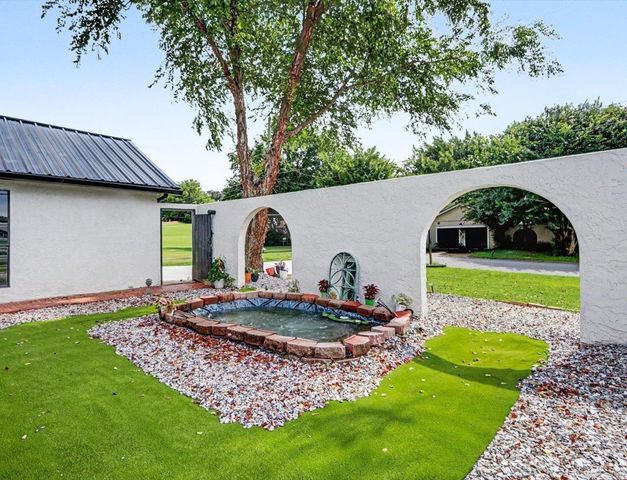 101 Cedarwood, Hot Springs, AR 71913