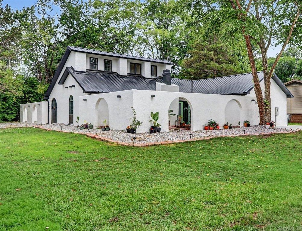 101 Cedarwood, Hot Springs, AR 71913
