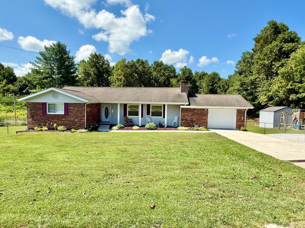 1069 Meadows Grove Road, Pine Knot, KY 42635
