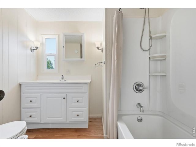 3906 Yosemite Drive, Greeley, CO 80634