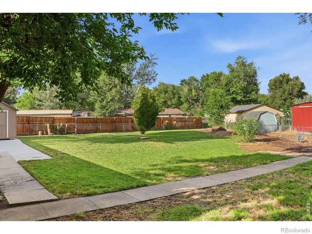 3906 Yosemite Drive, Greeley, CO 80634