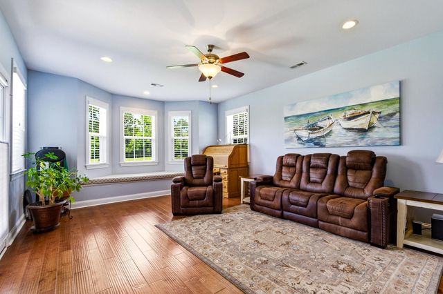 1009 Gallinule Dr., Conway, SC 29526