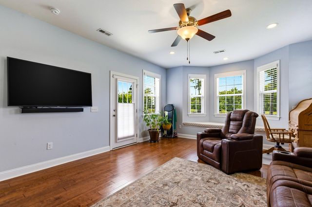 1009 Gallinule Dr., Conway, SC 29526