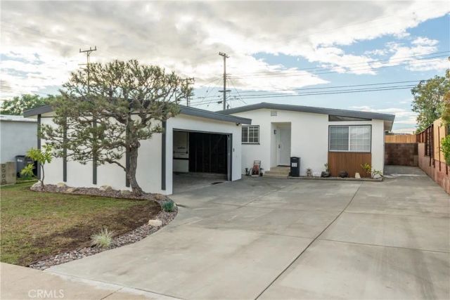 16931 S Raymond Avenue, Gardena, CA 90247
