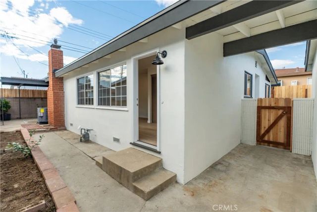 16931 S Raymond Avenue, Gardena, CA 90247