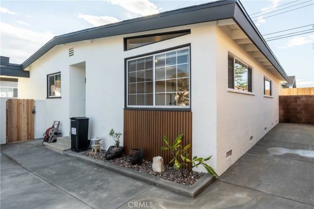 16931 S Raymond Avenue, Gardena, CA 90247