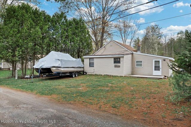 124 Mohawk Avenue, Broadalbin, NY 12025