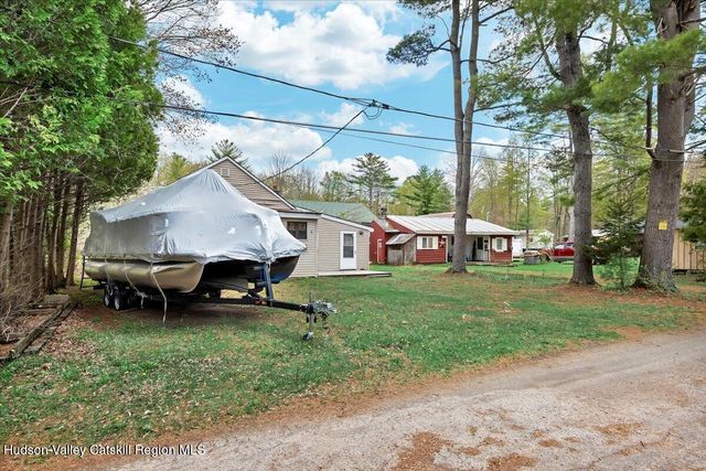 124 Mohawk Avenue, Broadalbin, NY 12025