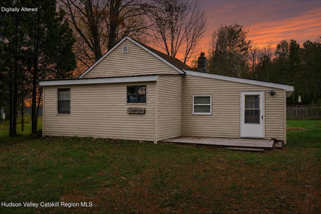 124 Mohawk Avenue, Broadalbin, NY 12025