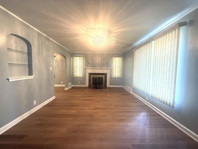 4073 N 40th STREET, Milwaukee, WI 53216