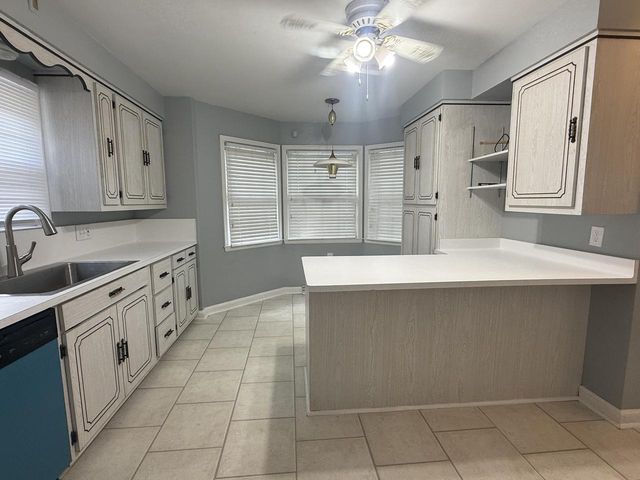 4073 N 40th STREET, Milwaukee, WI 53216