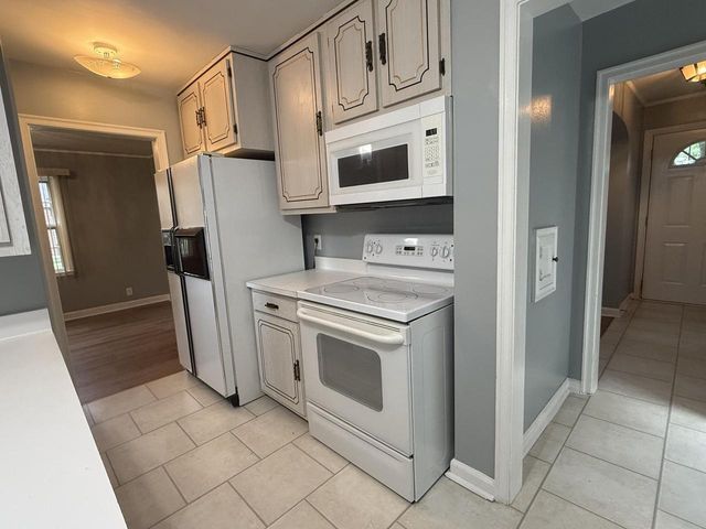 4073 N 40th STREET, Milwaukee, WI 53216