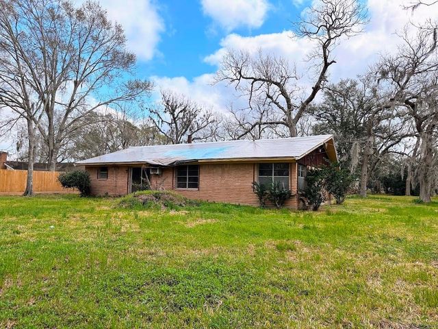 3415 County Road 361, Brazoria, TX 77422