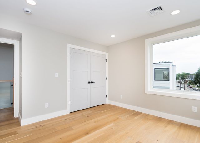 308 Newton Street 1B, Waltham, MA 02453