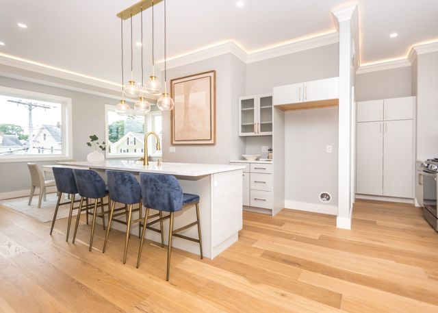 308 Newton Street 1B, Waltham, MA 02453