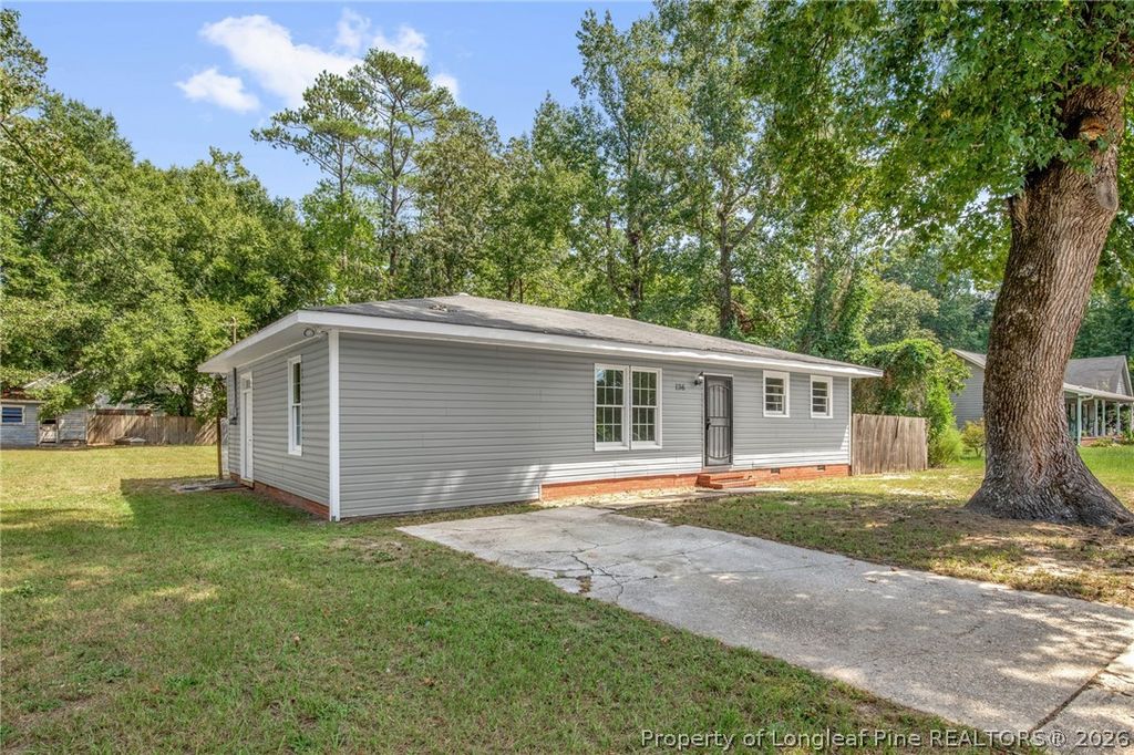 136 Bladen Circle, Fayetteville, NC 28312 — exterior