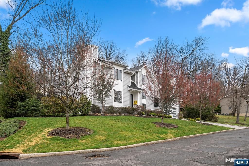 55 Cedar Street, Cresskill, NJ 07626