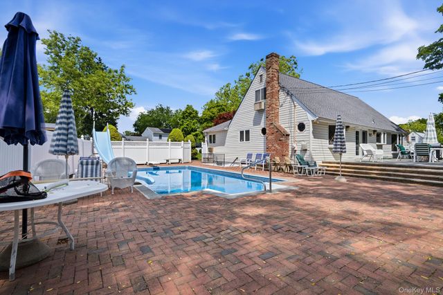 10 Arcadia Drive, Dix Hills, NY 11746