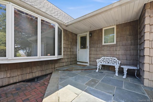 10 Arcadia Drive, Dix Hills, NY 11746