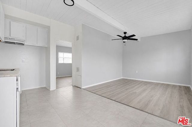 11718 S Budlong Avenue, Los Angeles, CA 90044
