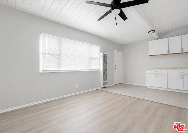 11718 S Budlong Avenue, Los Angeles, CA 90044