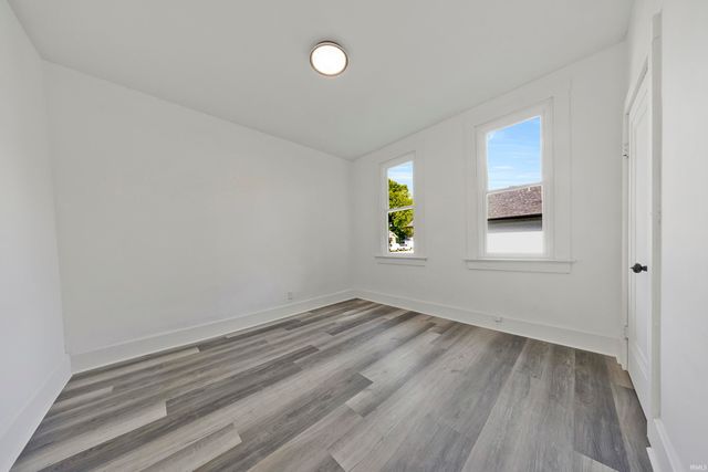 823 Monroe Avenue, Evansville, IN 47713