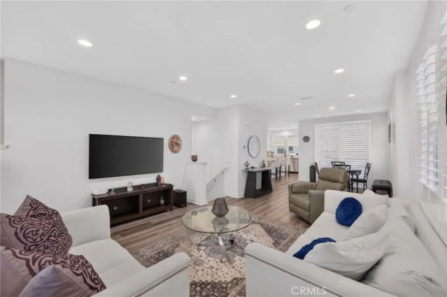 169 Hideaway loop, Mission Viejo, CA 92692