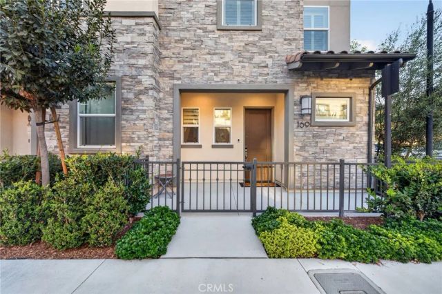 169 Hideaway loop, Mission Viejo, CA 92692