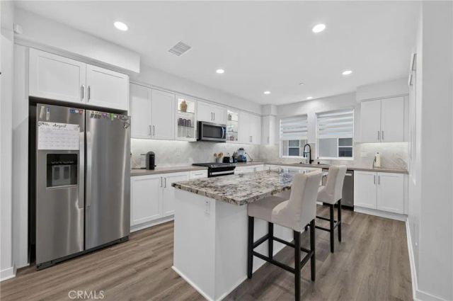 169 Hideaway loop, Mission Viejo, CA 92692