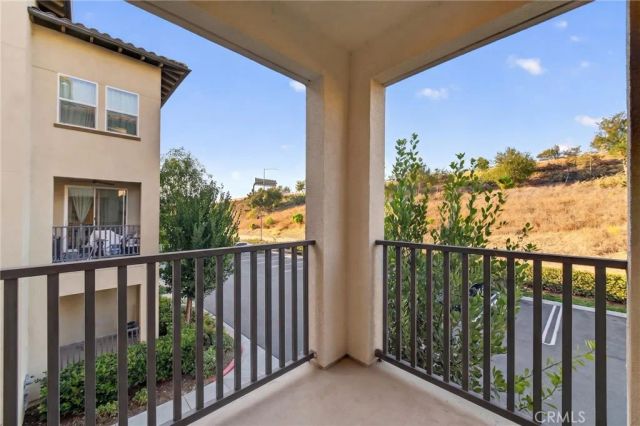 169 Hideaway loop, Mission Viejo, CA 92692