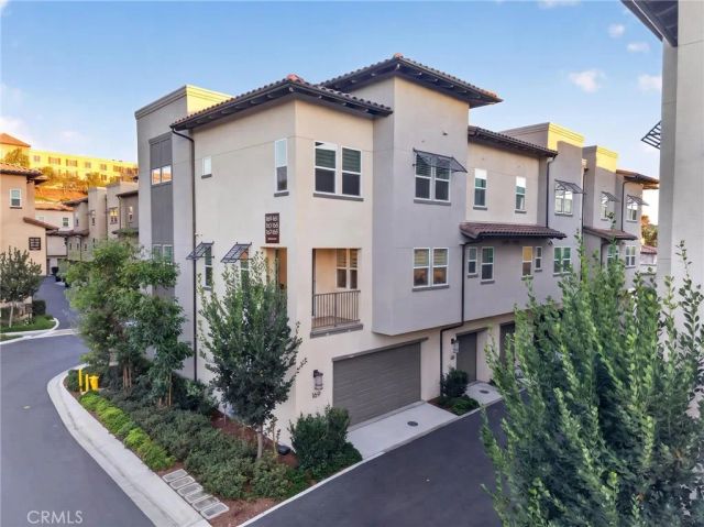 169 Hideaway loop, Mission Viejo, CA 92692