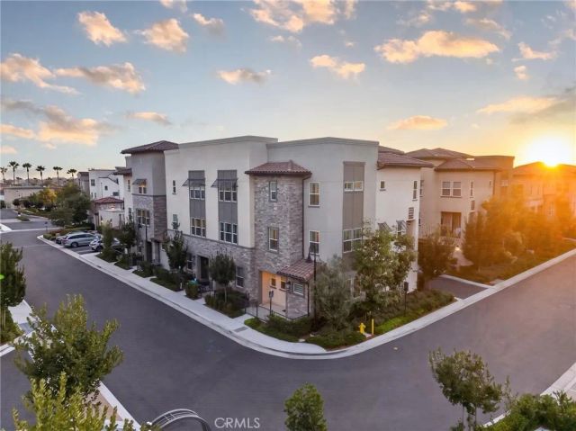 169 Hideaway loop, Mission Viejo, CA 92692