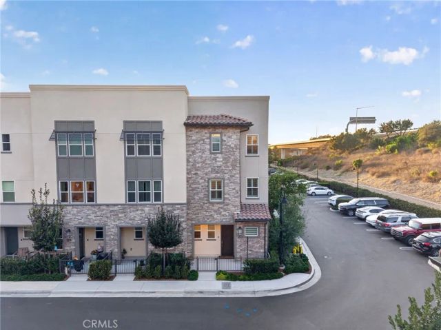 169 Hideaway loop, Mission Viejo, CA 92692