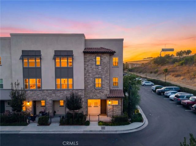 169 Hideaway loop, Mission Viejo, CA 92692