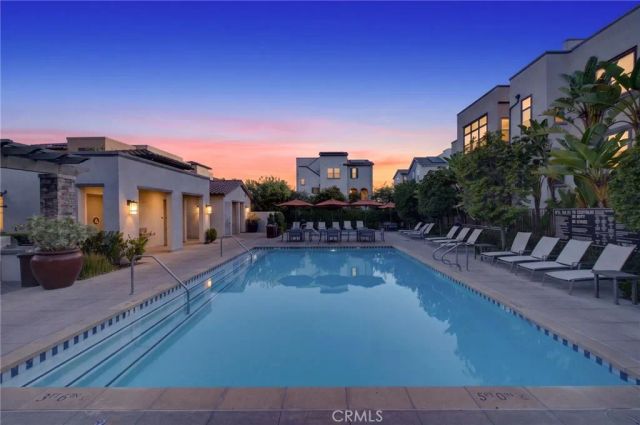 169 Hideaway loop, Mission Viejo, CA 92692