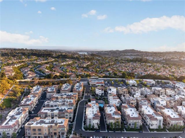 169 Hideaway loop, Mission Viejo, CA 92692