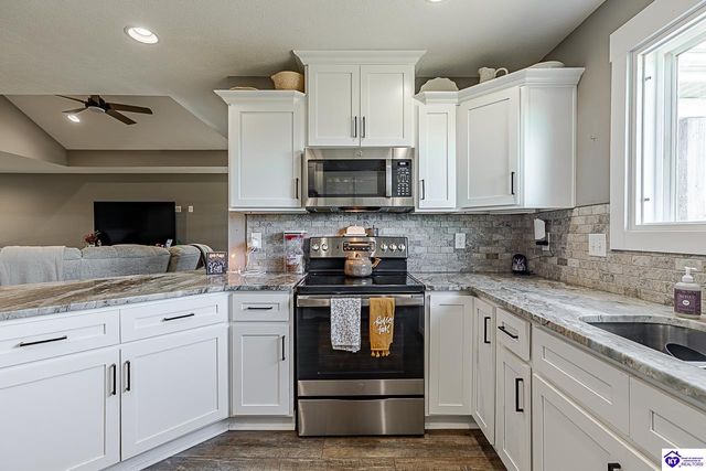 216 Elegance Way, Elizabethtown, KY 42701