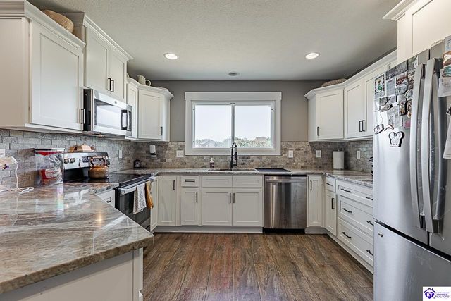 216 Elegance Way, Elizabethtown, KY 42701