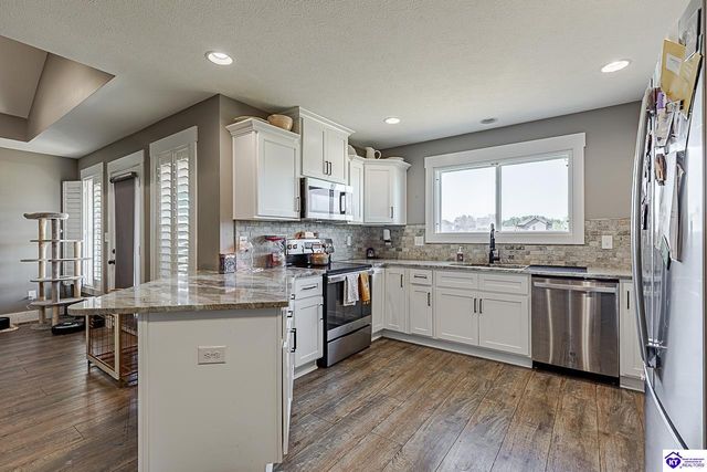216 Elegance Way, Elizabethtown, KY 42701