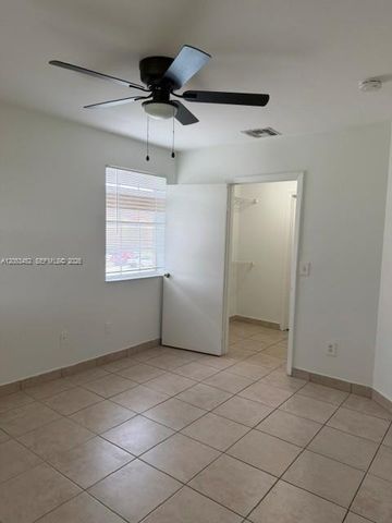 18314 NW 68th Avenue K, Hialeah, FL 33015