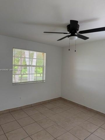 18314 NW 68th Avenue K, Hialeah, FL 33015