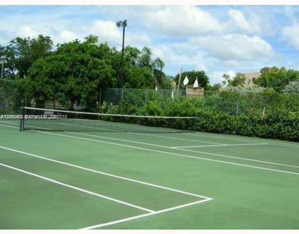 18314 NW 68th Avenue K, Hialeah, FL 33015