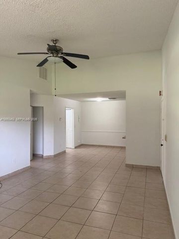 18314 NW 68th Avenue K, Hialeah, FL 33015