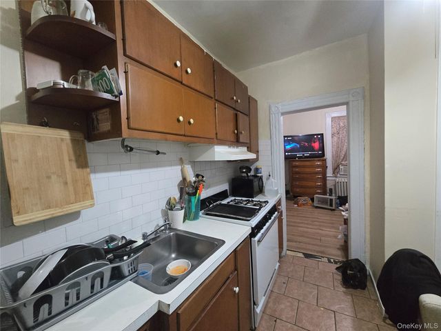 132 4th Street, New Rochelle, NY 10801